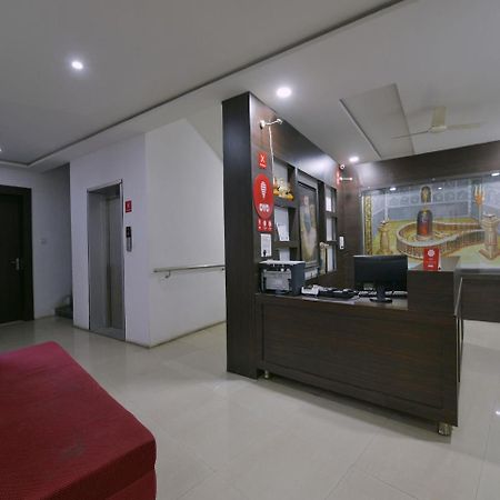 אויאיין Oyo 9969 Hotel Kshipra Dham מראה חיצוני תמונה